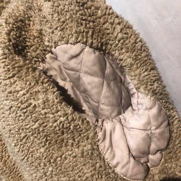 Abercrombie Women's Faux Fur Jeans Jacket - Picture 6 of 16